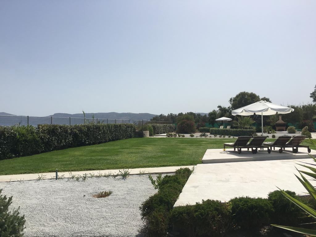 Akti Villa